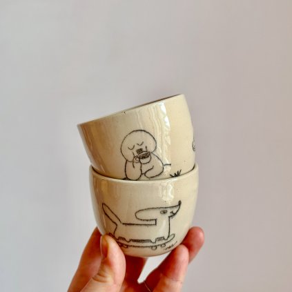 Hrnek PEJSCI pink dots