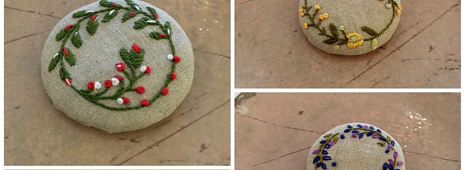 Ručně vyšívané brože