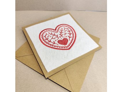 Vyšívané blahopřání srdce