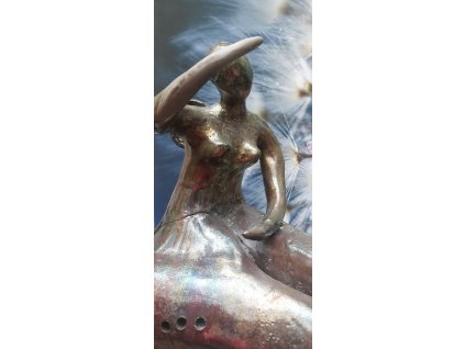 Keramická Bohyně s andělskými křídly  Bohyně s andělskými křídly