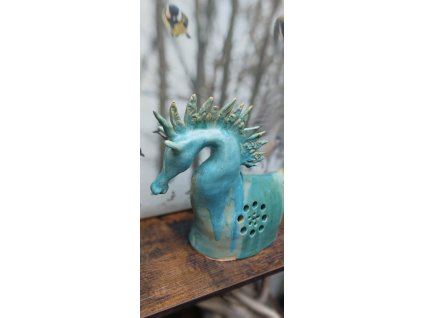 Keramická socha Kůň.jpg262