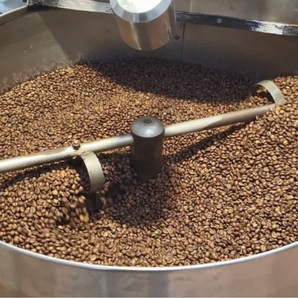 Původ zrn kávy Santos – 100% arabika z Brazílie, natural proces, São Paulo a Minas Gerais