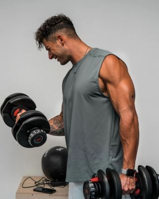 💪 Jedny činky. Desítky možností tréninku. Nastavitelné jednoruční činky Bowflex vám umožní měnit zátěž během několika...
