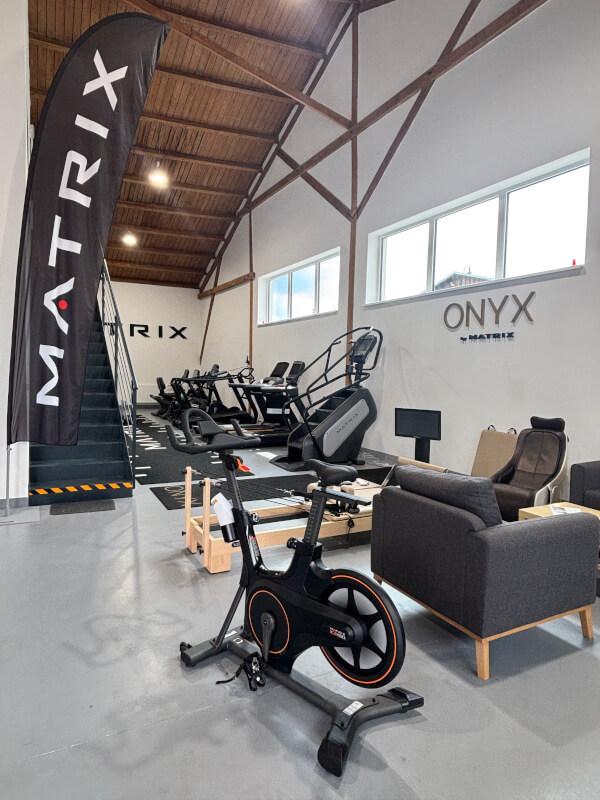 Fitness vybavenie ONYX a Matrix v pražskom showroome