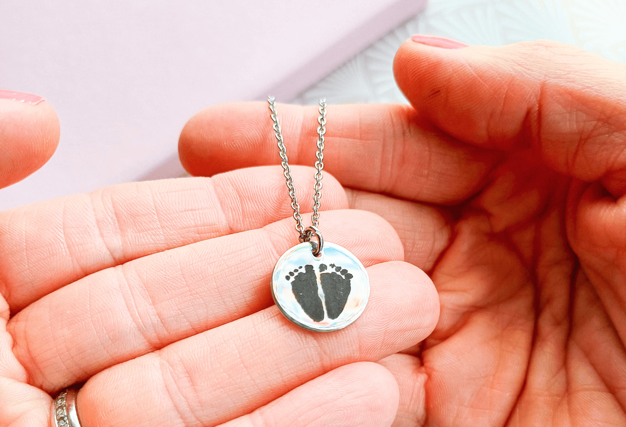 Gravírování dětských otisků: Jak na to?