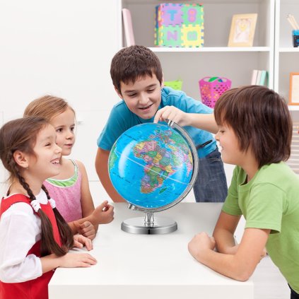 us DQYJJLBFG8YCRYAAZV0 original img v1 geographic globe m100 1.12