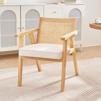 Kárpitozott bézs rattan fotel