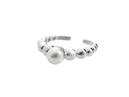 14880 stribrny prsten po obvodu zdobeny kulickami s bilou perlou uprostred stribro 925 1000