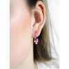 15113 2 nausnice klapky z bizuterni slitiny s malym krystalem tvaru srdce swarovski light rose