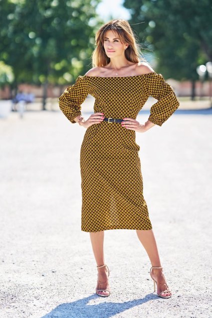 luxusni zlute vzorovane saty