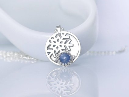 strieborny privesok vlocka kyanit