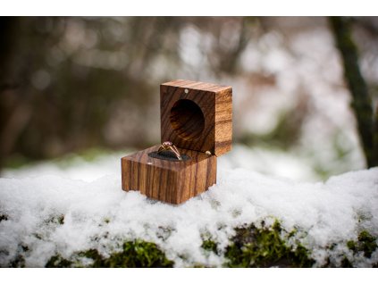 Drevená krabička na snubný prsteň - Exotik - Zebrano