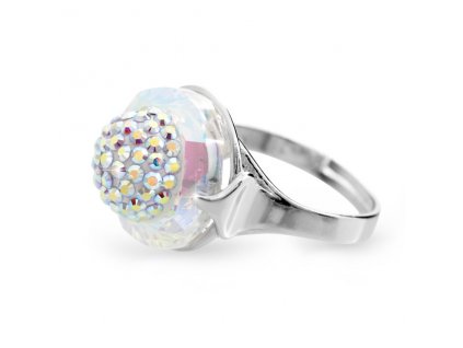 Stribrny prsten s kruhovym krystalem a zdobenym stredem krystaly Swarovski AB (Stribro 925/1000)