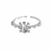 Stribrny prsten s vlockou zdobeny krystaly Swarovsk Crystal (Stribro 925/1000)
