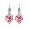 Náušnice klapky z bižuterní slitiny s malým krystalem tvaru srdce Swarovski Light Rose