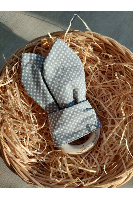 Kontrastní kousátko pro miminko dřevěné kolečko šustící