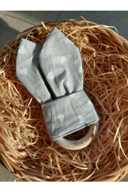 Kontrastní kousátko pro miminko dřevěné kolečko šustící