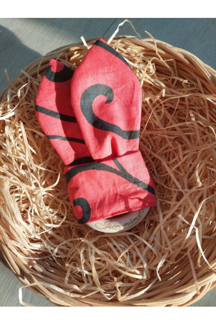 Kontrastní kousátko pro miminko dřevěné kolečko šustící