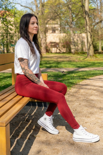 Bavlněné dámské legíny s vysokým pasem, do 170 cm – červené