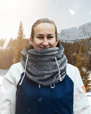 🏂 Kukly jsme navrhli tak, aby si poradily s teplotami pod nulou a udržely tě v teple a POHOdlí. 🤙 #snow #snowboarding...