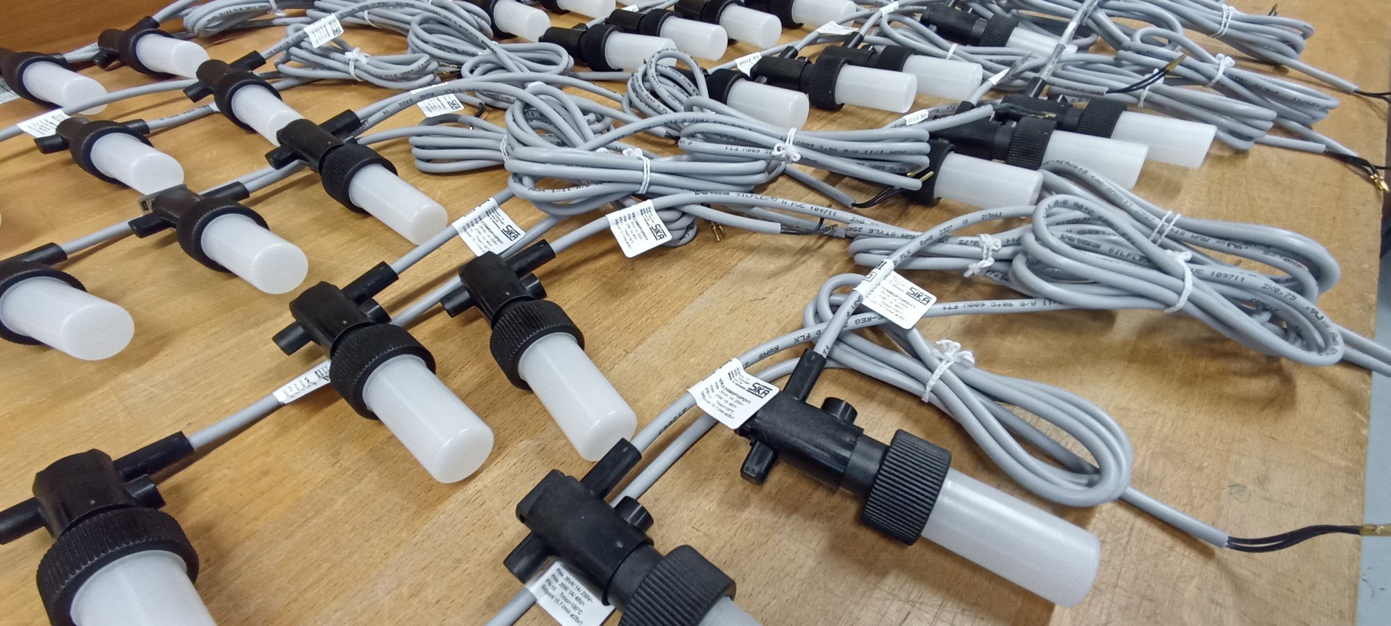 Paddle flow switch – small, low-cost, handy – that's the VK 325 M.