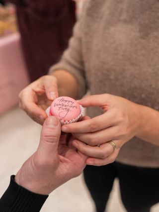 DARUJ LÁSKU. ❤️ Sladkou, křehkou, plnou emocí… Přijď si pro ni na Čokoládový festival do Šantovky v Olomouci od 13. Do 15....