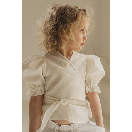 B57C0EDC 7E6F 4CA4 A563 AE64B1C9809A