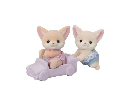 1496570 dvojcata lisky fenek s autickom