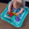 1415579 10 baby einstein podlozka vodna 40x40 cm sensory splash 0m