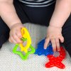 1549981 2 baby einstein hryzacka 4ks bez bpa cool critters 3m