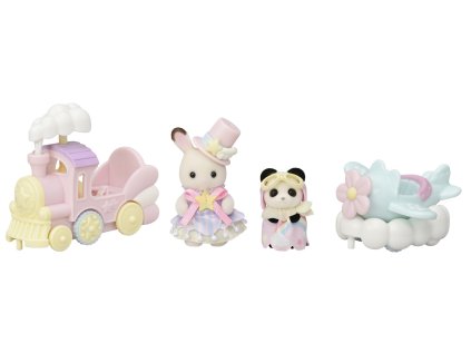 Lietadlo, vláčik a baby figúrky v zábavnom parku