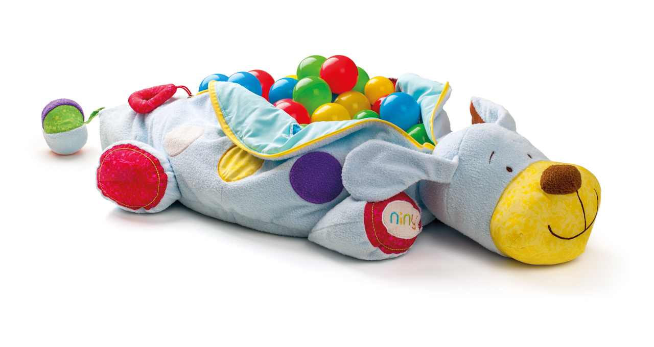 Psík ´´IPO´´ so 60timi loptičkami