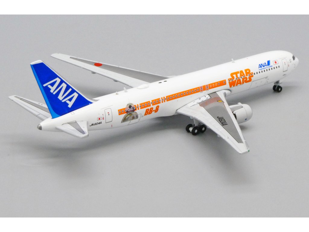 ANA Boeing 767-300ER 