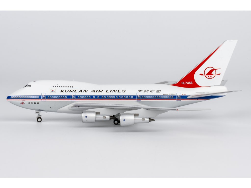 Korean Air 747SP HL7456 (delivery colors)