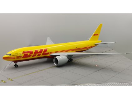Boeing 777-200F DHL operated by Aerologic with wood stand Scale 1:200 w/G