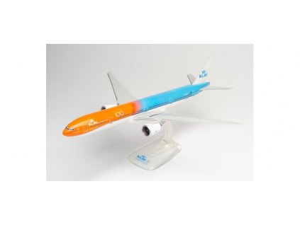 KLM Boeing 777-300ER – PH-BVA „Orange Pride“