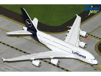 Lufthansa Airbus A380-800  D-AIMK