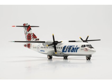 UTair-Ukraine ATR-42-300  UR-UTD