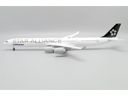 Lufthansa Airbus A340-600 Star Alliance D-AIHC