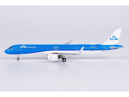 Airbus A321neo KLM "Braamvlinder / Peach Blossom" PH-AXB