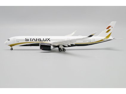 Airbus A350-900 Starlux B-58501 Flaps Down Version