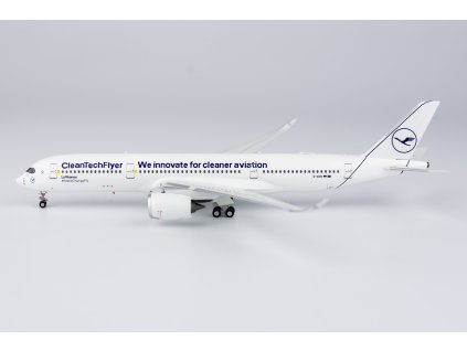 Lufthansa A350-900 D-AIVD Cleantechflyer
