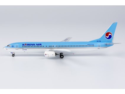 Korean Air Boeing 737-900 HL7706