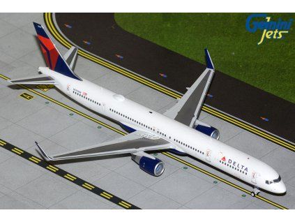 Boeing 757-300 Delta N595NW