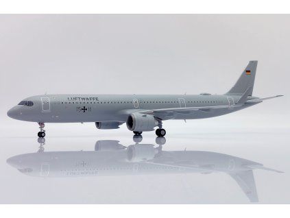 LH2335 06