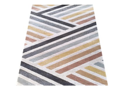 Moderný farebný koberec s geometrickým vzorom Ladon 03