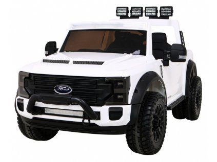 Pickup Ford Super Duty biely