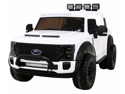 Vozidlo Ford Super Duty White Pickup