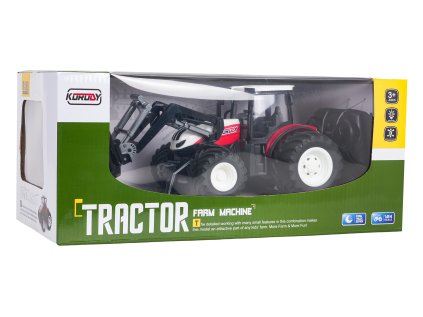 Červený R/C traktor s turbínou