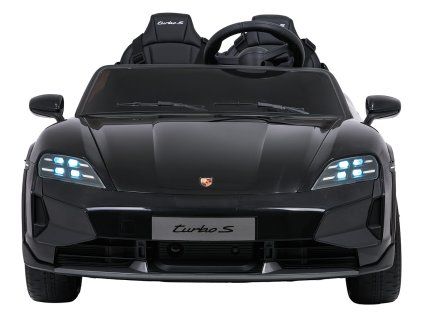 Porsche Taycan Turbo S čierne autíčko